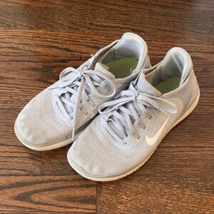 Nike Light Gray Athletic Shoes